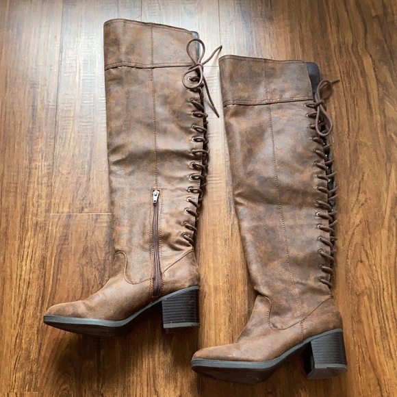 White Mountain over the knee lace up boots size 6 - Picture 4 of 10